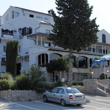 Twin Starigrad 3335b 3*