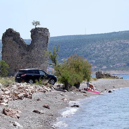 Twin Starigrad 3335b Guest house